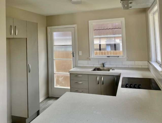  1/12 Abberley Crescent Edgeware_1