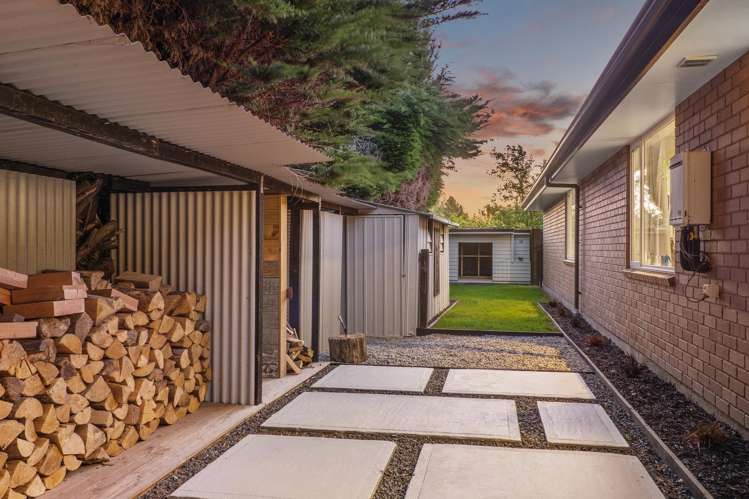 26 Wellington Street Ashley_25