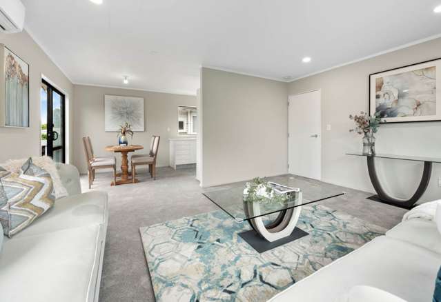 3/219 Don Buck Road Massey_2