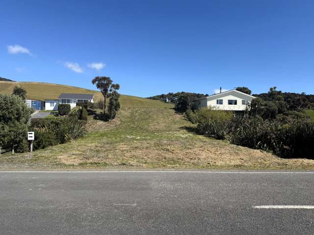 24 The Nuggets Road Kaka Point_2