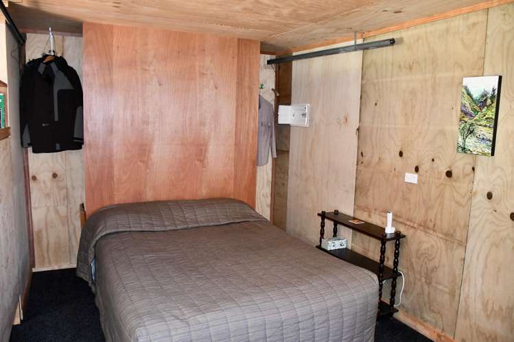 7 Hunter Street Karamea_12