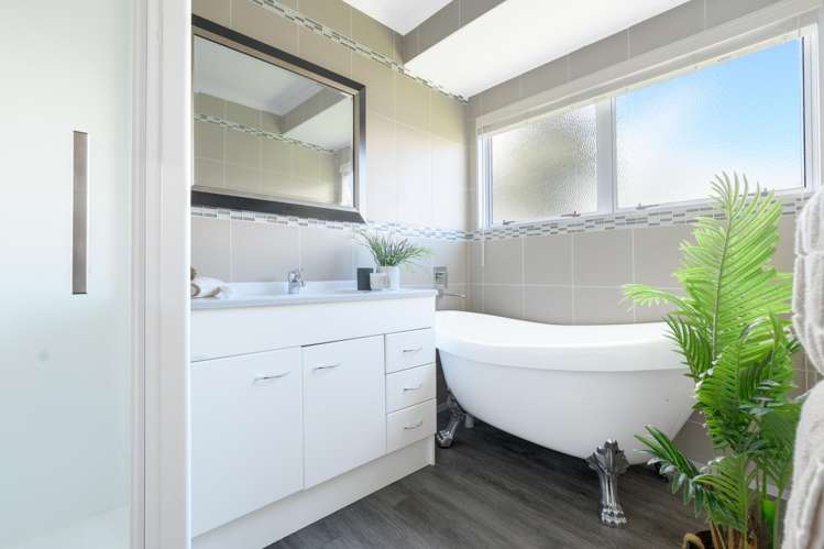 9 Whitby Place Welcome Bay_13