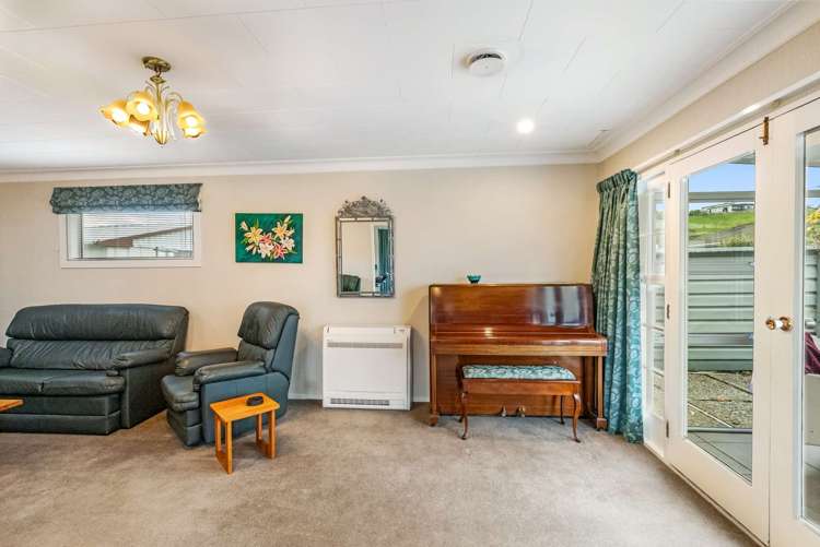 1 Ballantrae Place Gore_17