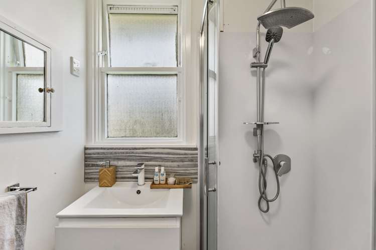 10a Carnac Place Mangere East_16