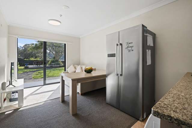 1e/25 Weranui Road Waiwera_4