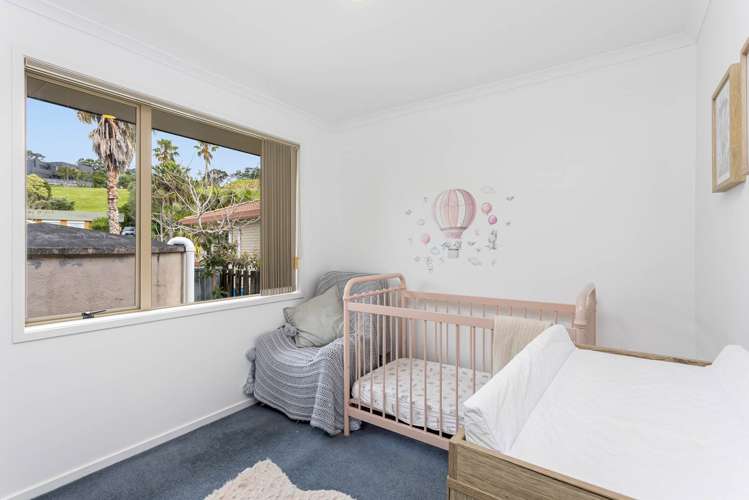 17 Kestrel Heights Arkles Bay_15