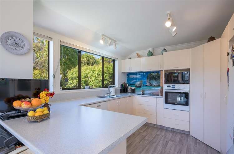 23 Trolove Place Stoke_7