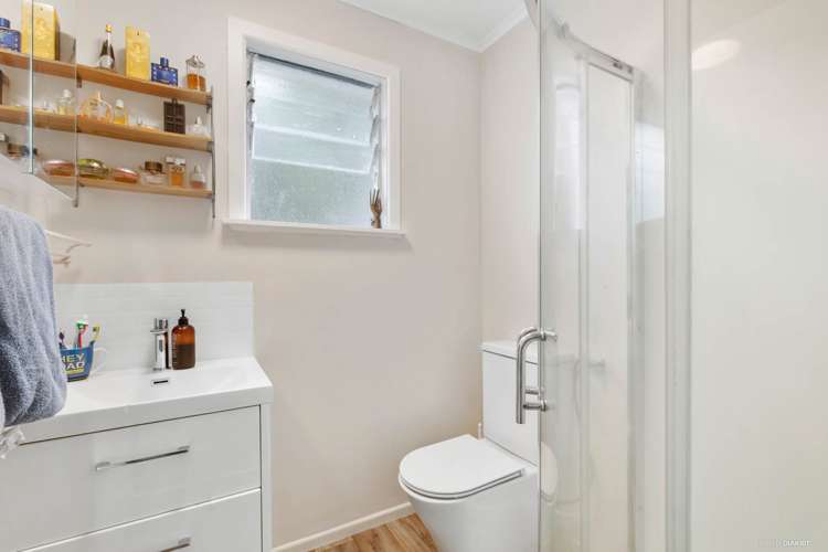 2/37 Eskdale Road Birkdale_5