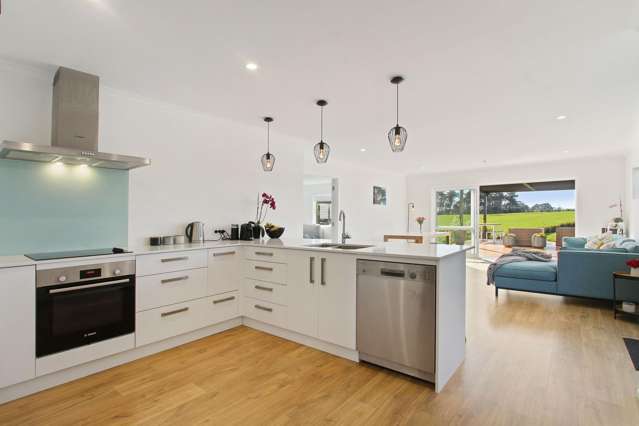 6b Goble Road Clarks Beach_1