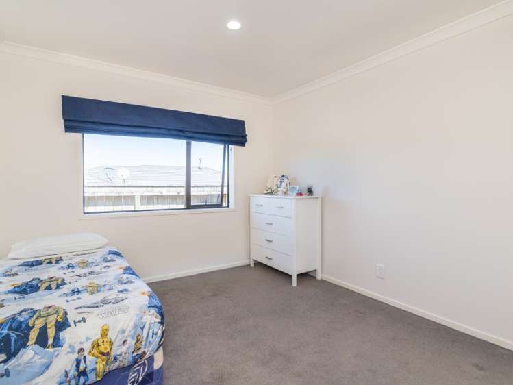 112 Kirton Drive Riverstone Terraces_11