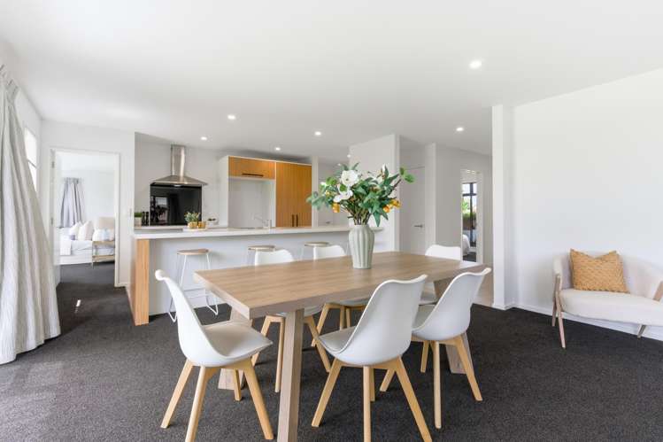 28 Burnham School Road_4