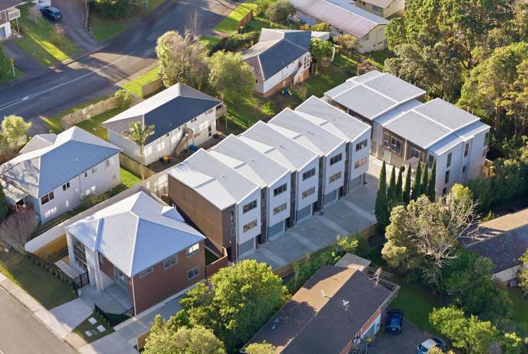 72 & 74 Sycamore Drive Sunnynook_27