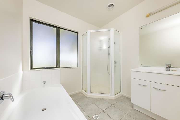 1/3 Orwell Road Greenhithe_15