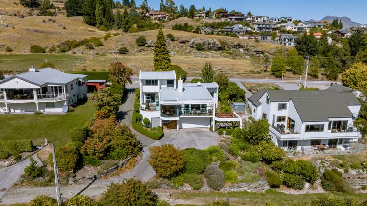 415 Peninsula Road Kelvin Heights_25