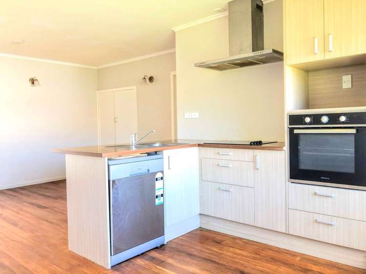 9/3 Rocklands Avenue_0