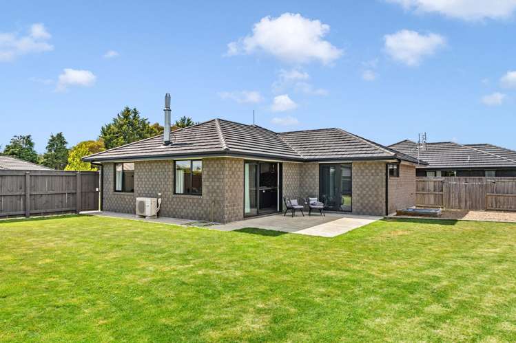 21 Maple Grove Solway_18