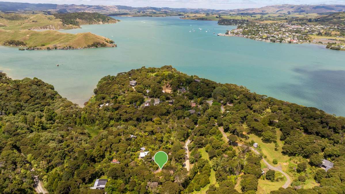 Te Akau Wharf Road_1