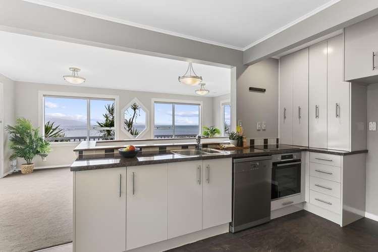 118 Owhiro Bay Parade_3