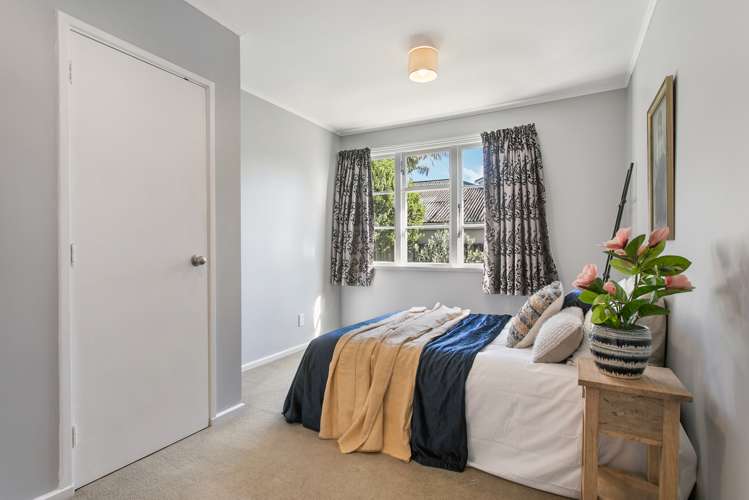 216a Riverside Avenue Point England_9