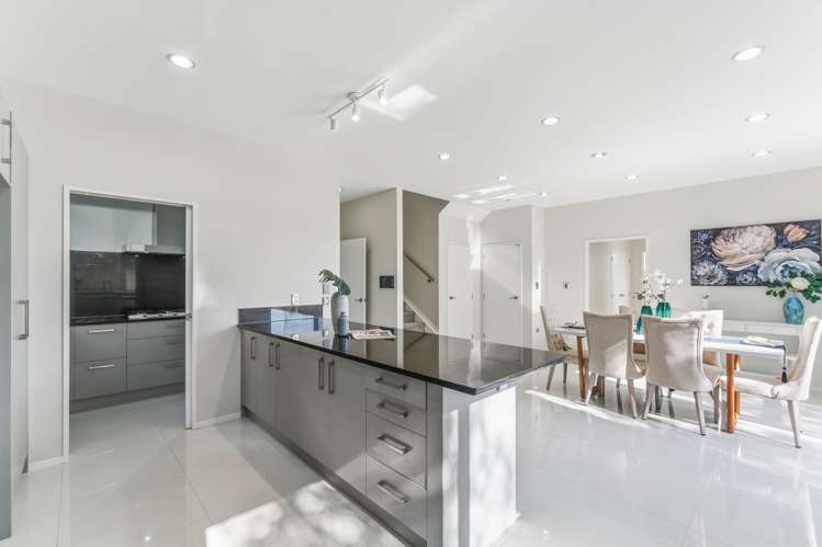 7 Andy Crescent Flat Bush_15