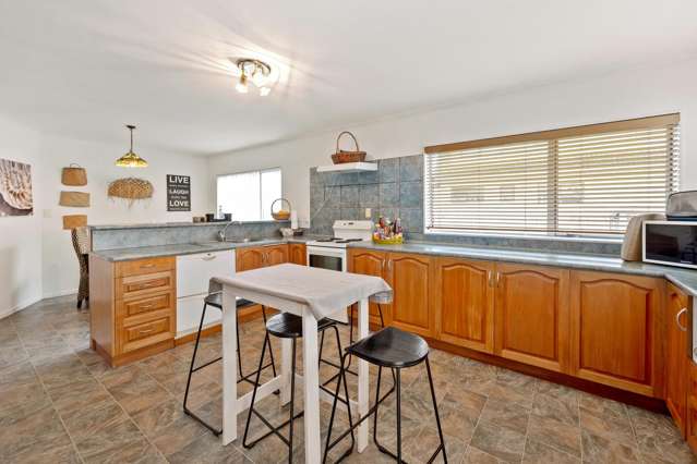 48 Robinson Avenue Holdens Bay_4