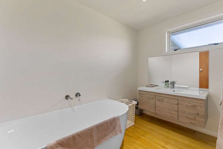 19 Montgomery Avenue Onerahi_16