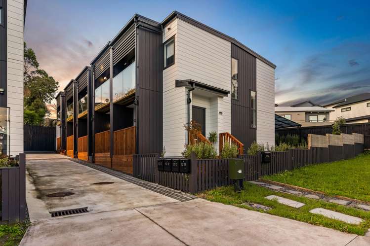 12b Woodhouse Place West Harbour_24