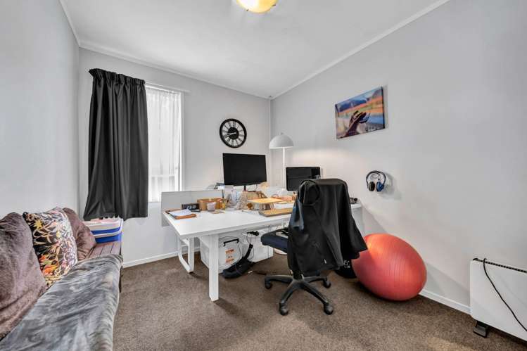 48 Fitzherbert Avenue West Harbour_16