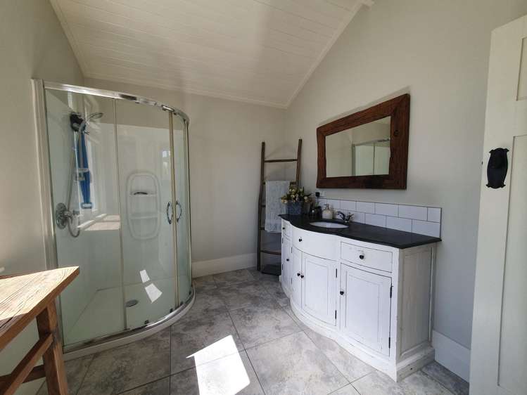 117 Edward Street Thames_11