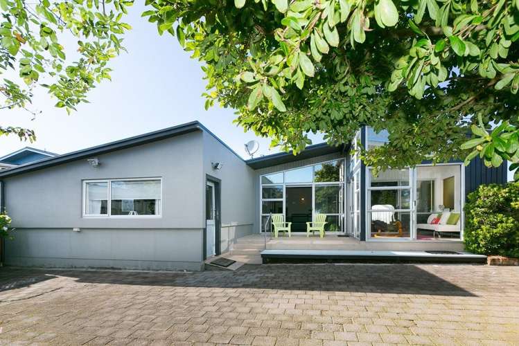 61 Clifton Drive Waitara_0