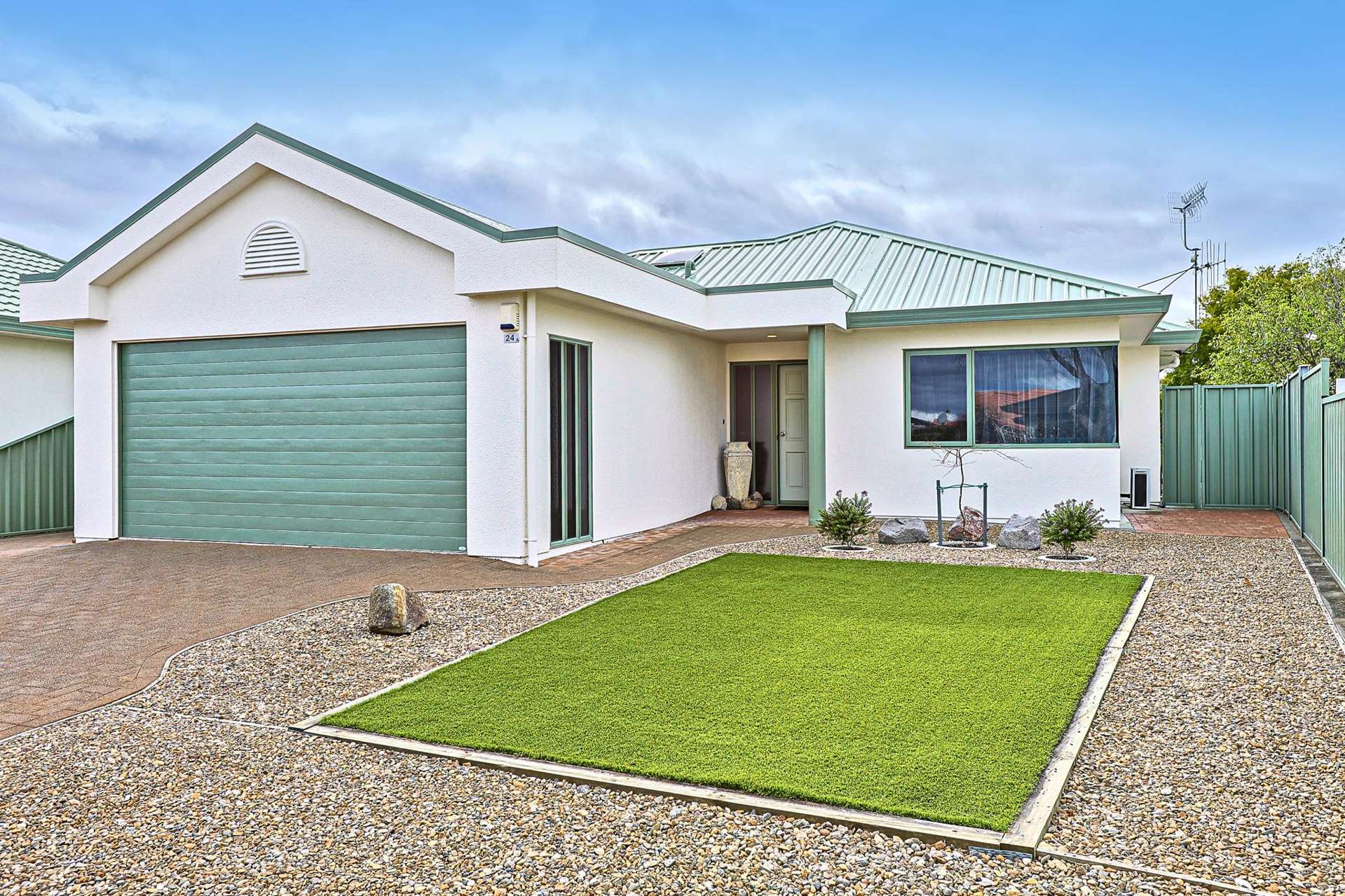 24A Kensington Drive Taradale_0