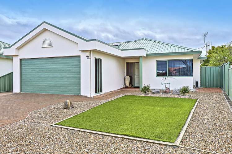 24A Kensington Drive Taradale_1