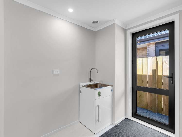 30 Waruhia Crescent Rototuna North_13