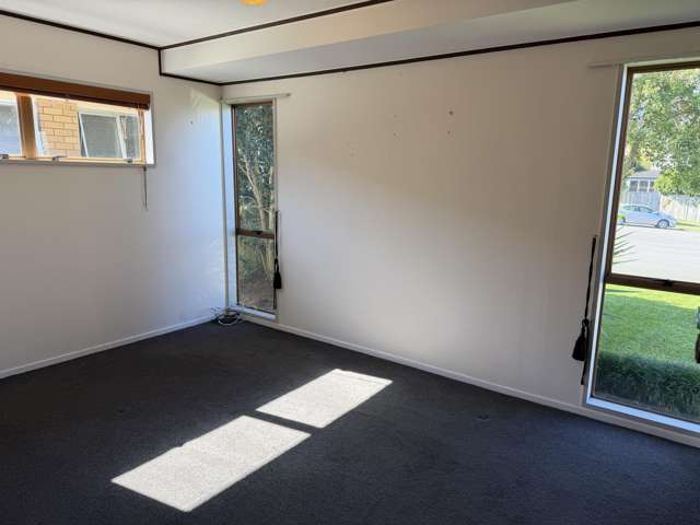 7 Elmes Place Matua_3