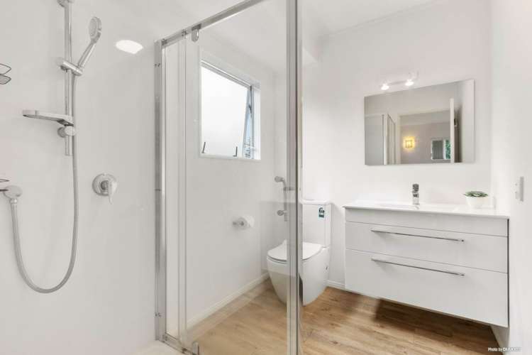 2/62 Whiting Grove West Harbour_13