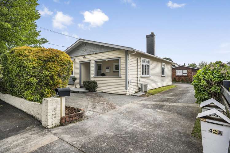 1/42 Leighton Avenue Waiwhetu_1