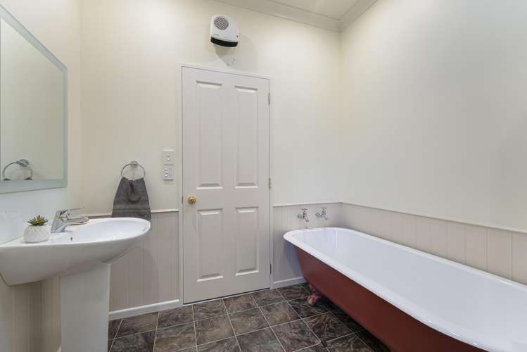 16B Kingsford Drive Stoke_19