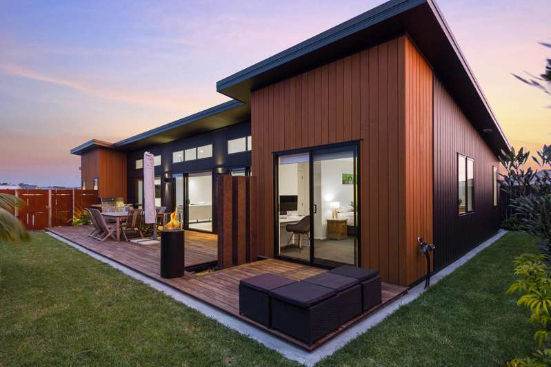 10 Rotomanu Place Pyes Pa Western Bay Of Plenty Houses For