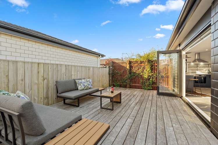 27A Lillian Place Orewa_11