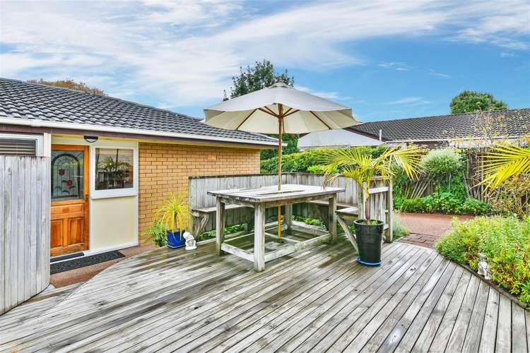 14 Ultima Place Clover Park_13