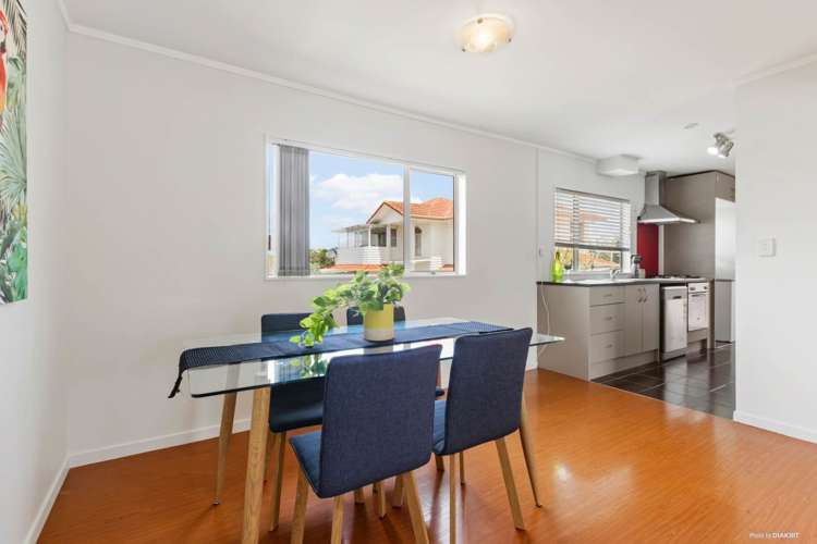 2/10 Rewa Street New Lynn_6