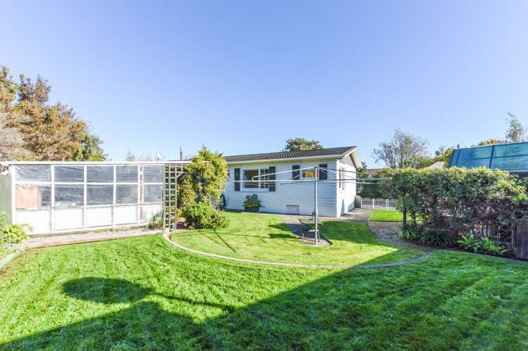 11 Kipling Crescent Stoke_23