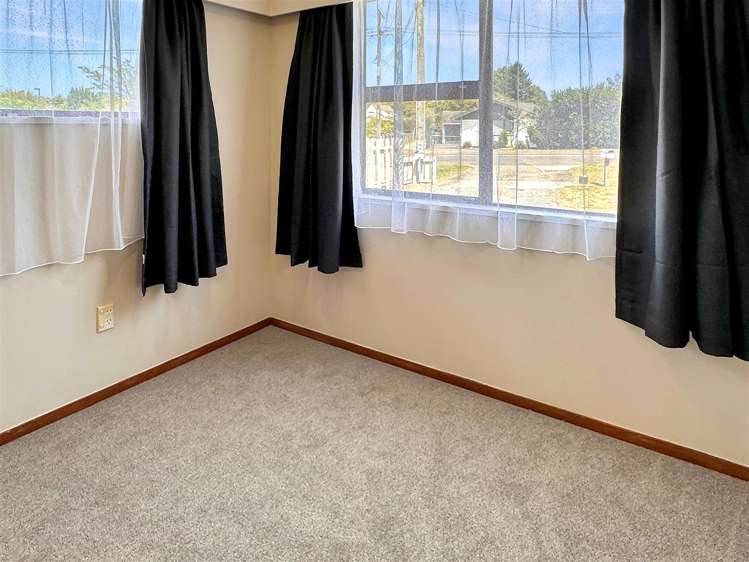 9 Robinson Avenue Holdens Bay_10