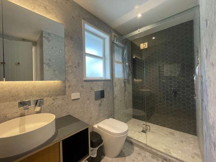 9 Tui Street Belmont_12