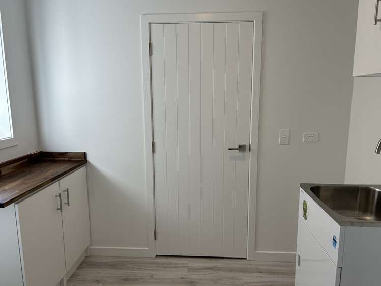 70 Halpin Drive Lincoln_15