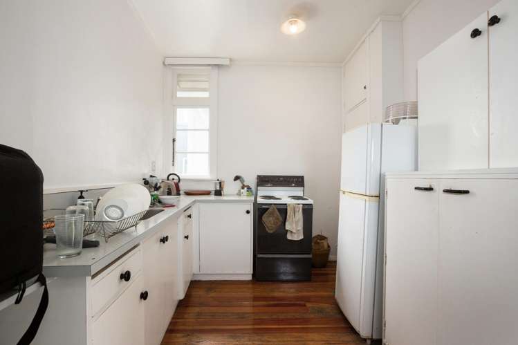 1-3/15 Dover Street Island Bay_16