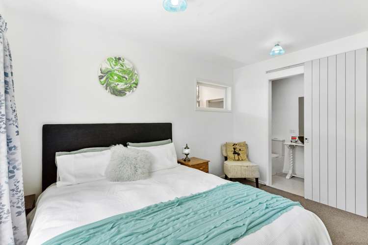 1/10 Cresta Avenue Beach Haven_4