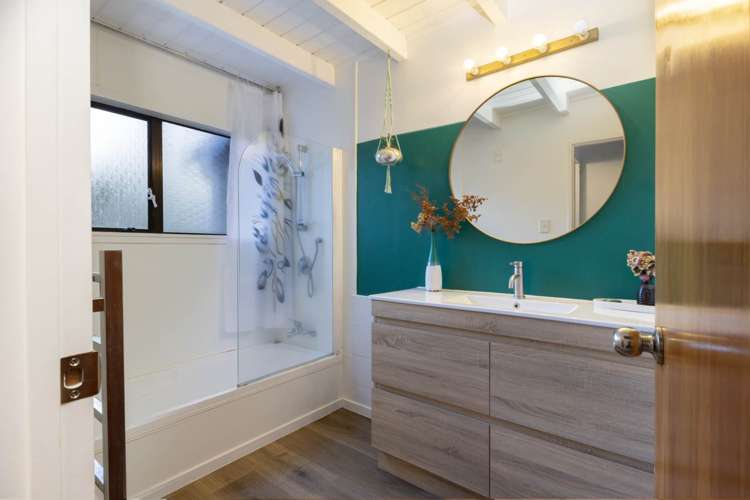 84a Woodlands Park Road Titirangi_11