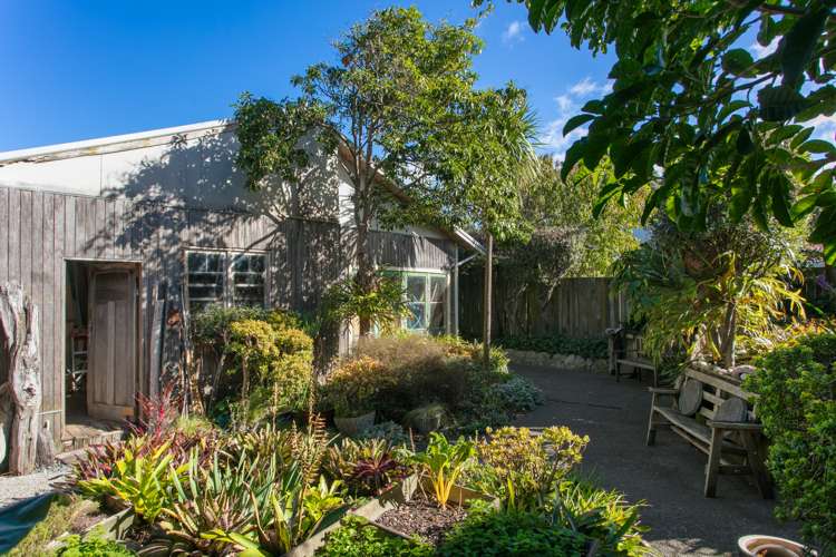 1 Oneroa Road Wainui_13