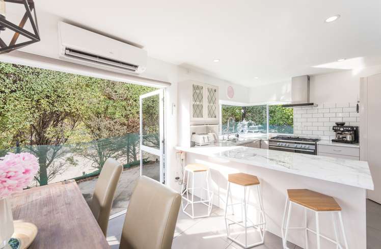 12 Clairmont Heights Stoke_5